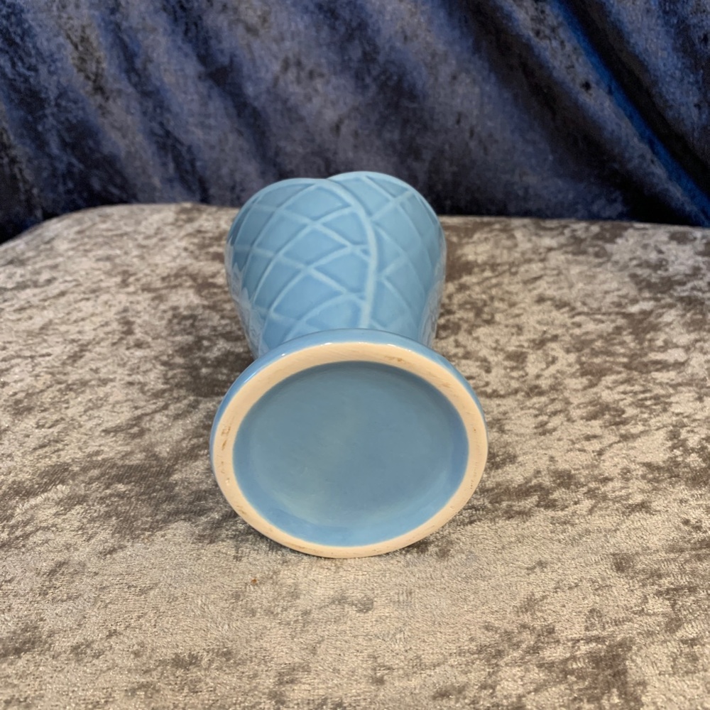 Blue Ice Cream Waffle Cone Vase, 4-1/2 Inch Tall - Picture 5 of 6
